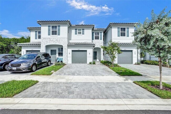 Building Photo - 4669 NW 118th Ave