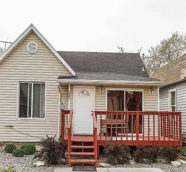 Building Photo - 2843 Grant Ave