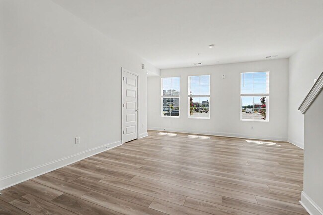 Building Photo - 705 Grove Edge Ln