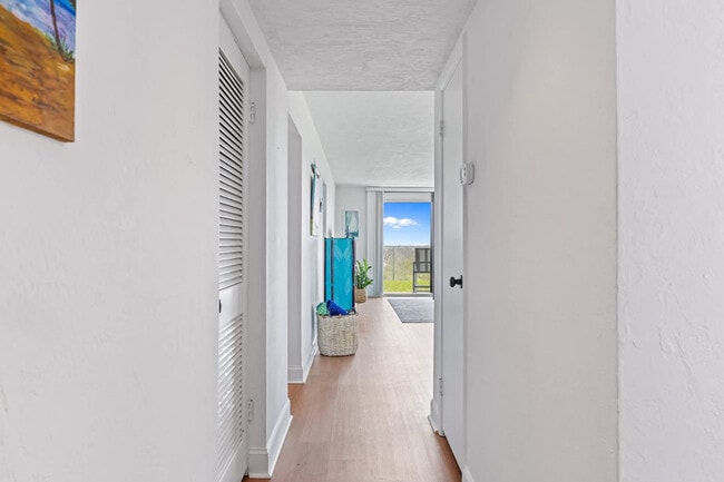 Building Photo - 2101 S Atlantic Ave