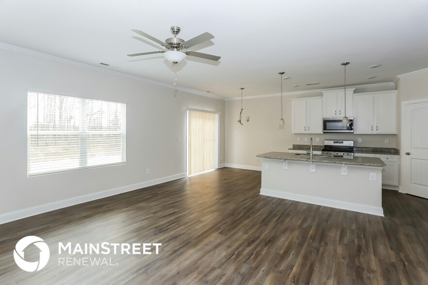 Building Photo - 3824 Allenby Pl