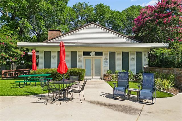 Building Photo - 2908 Clear Springs Dr