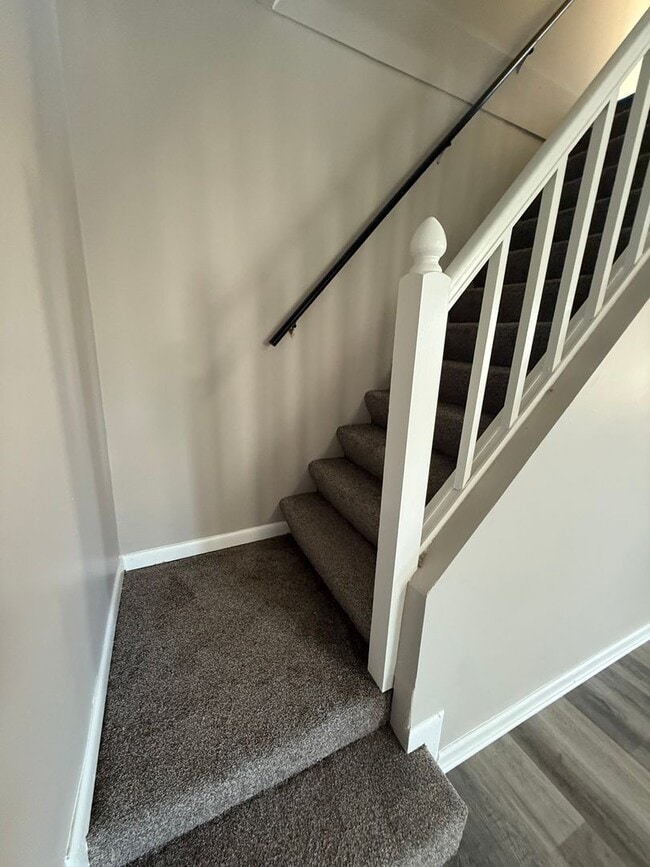 Building Photo - **COMING SOON!** 5 bedroom 2 Full bathroom home in Carlisle PA!