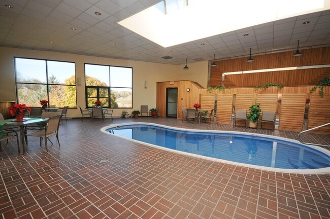 Pool - 112 Franklin St