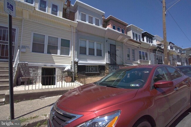Building Photo - 4836 N Franklin St