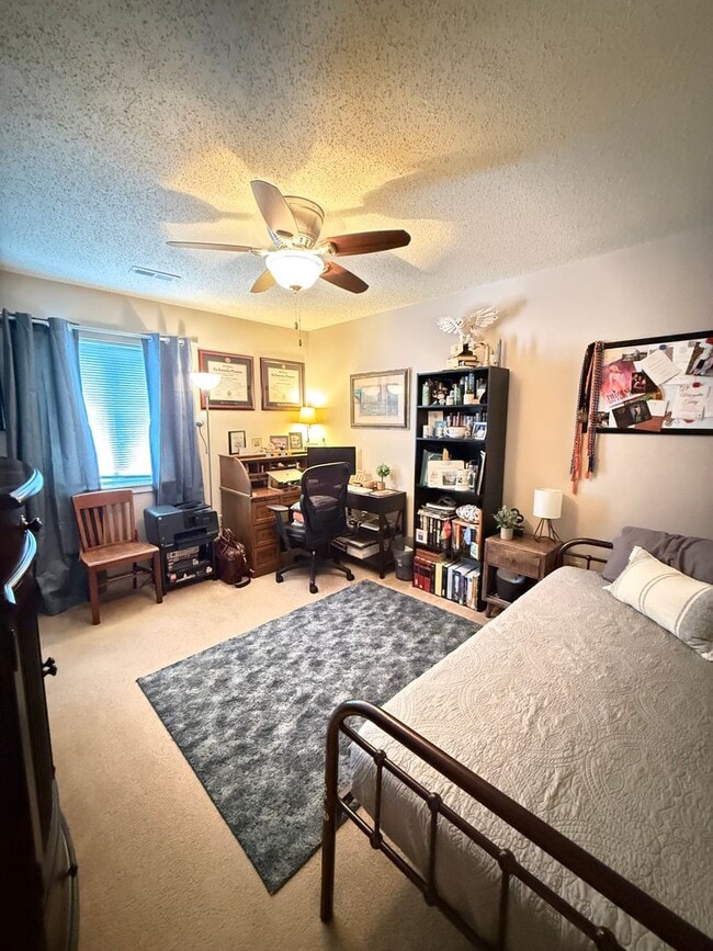 Building Photo - Jamestown Commons