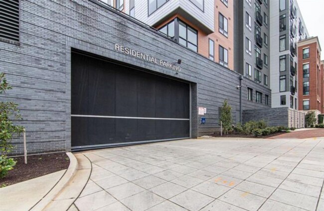 Building Photo - 145 Riverhaven Dr