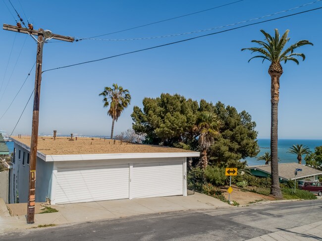 Street View - 3742 Bluff Pl