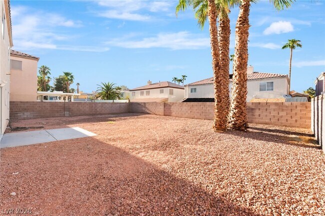 Building Photo - 4492 E Mesa Vista Ave