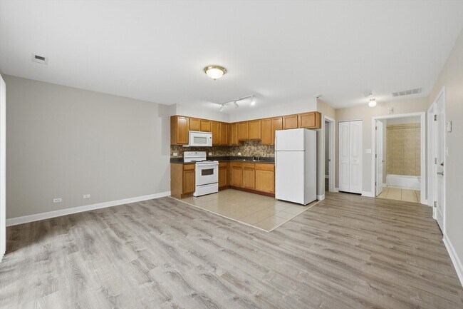 Building Photo - 3423 Ridgeland-102