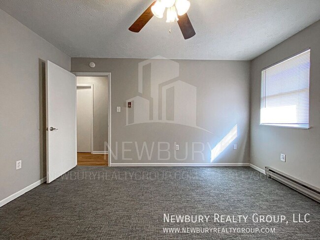 Building Photo - Spacious 2-Bedroom Apartment in a Serene C...