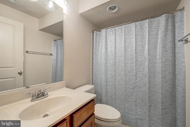 Building Photo - 42541 Dreamweaver Dr