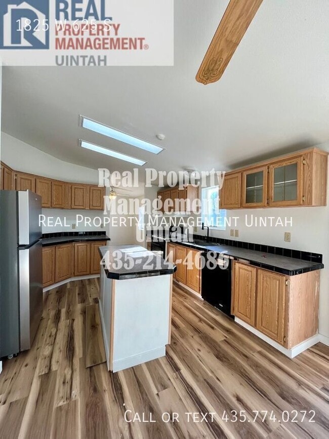 Building Photo - 1825 W 625 S