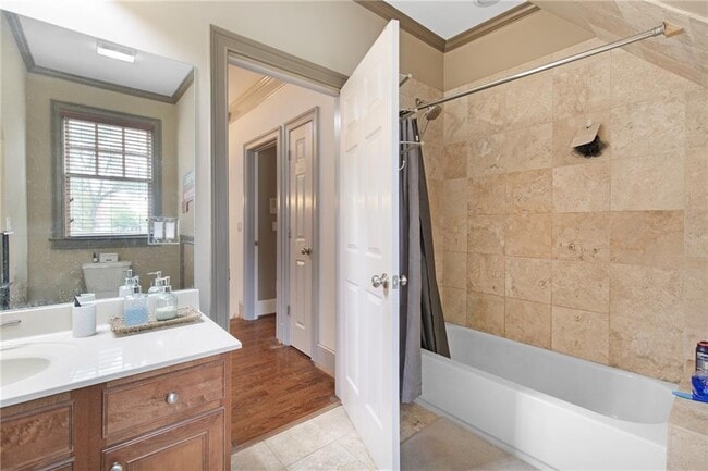 Building Photo - 451 Hascall Rd NW