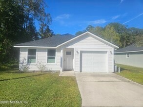 Building Photo - 840 W 10th St