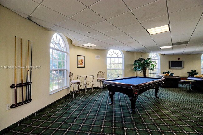 Building Photo - 1650 Presidential Way