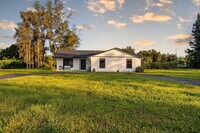 Building Photo - 5989 Coconut Blvd