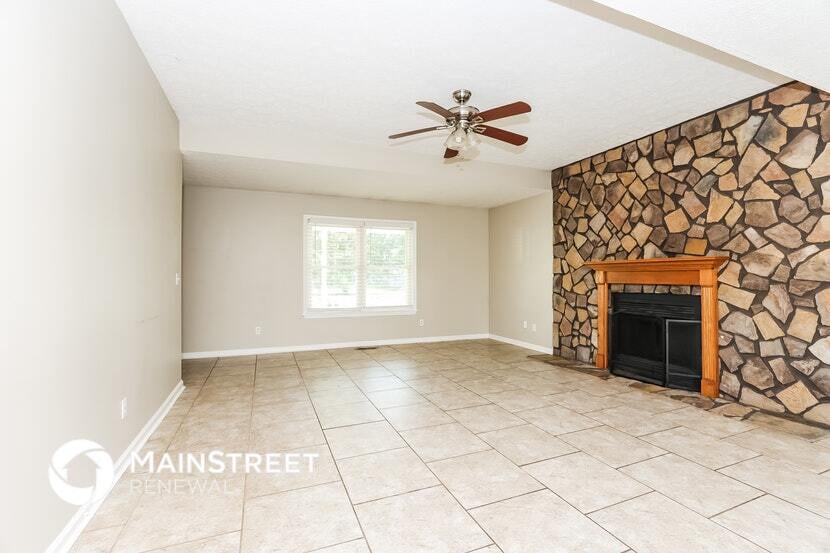 Building Photo - 631 Blake Moore Dr