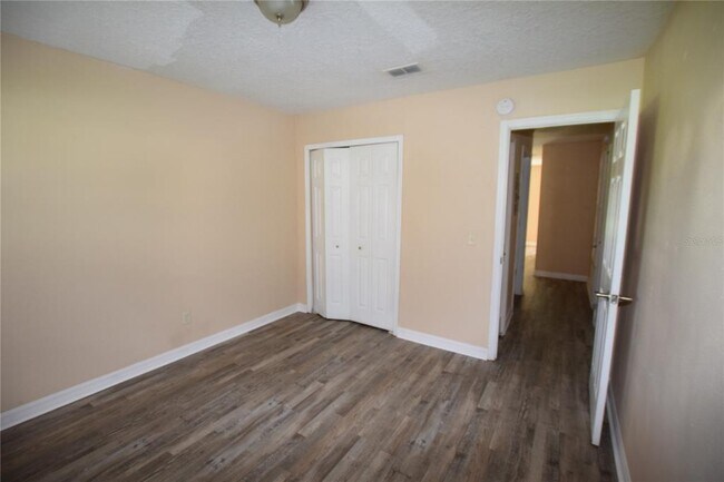 Building Photo - 2401 Barley Club Ct