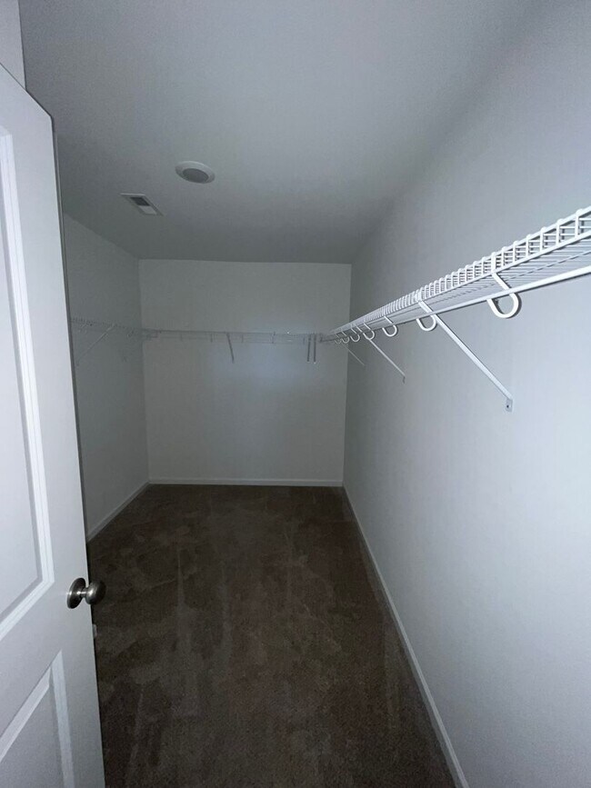 Building Photo - Charming 3 Bedroom Home Located In Zebulon NC!!!