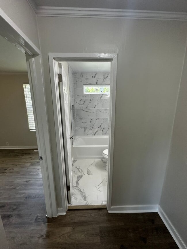 Building Photo - 3BD/1B home near VSU