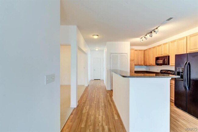 Building Photo - 1270 Strassner Dr