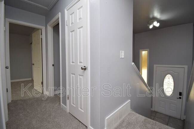 Building Photo - 6131 Misty Way