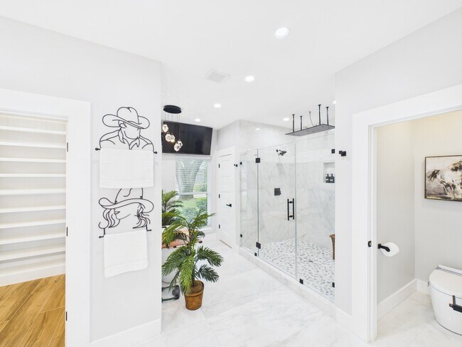 Building Photo - 5430 Havenwoods Dr