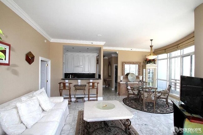 Building Photo - 300 3rd St