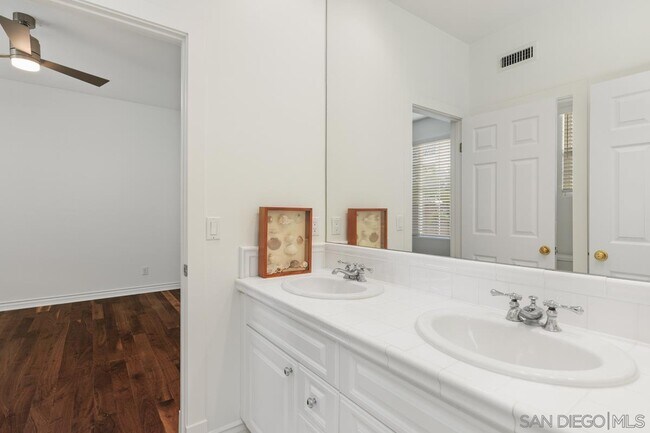 Building Photo - 2870 Rancho Pancho