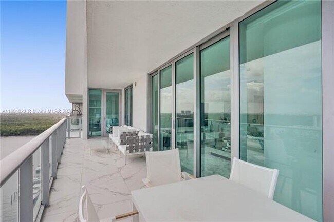 Building Photo - 330 Sunny Isles Blvd