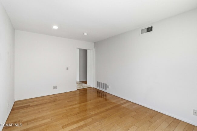 Building Photo - 2202 Park Pl