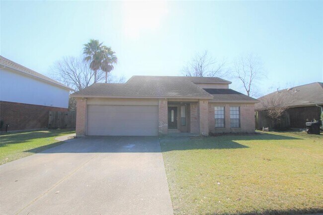 Primary Photo - 4611 Silver Fox Dr