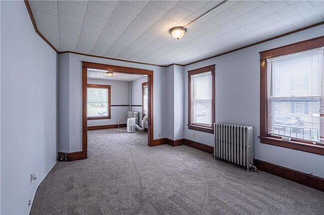 Building Photo - 512 South St