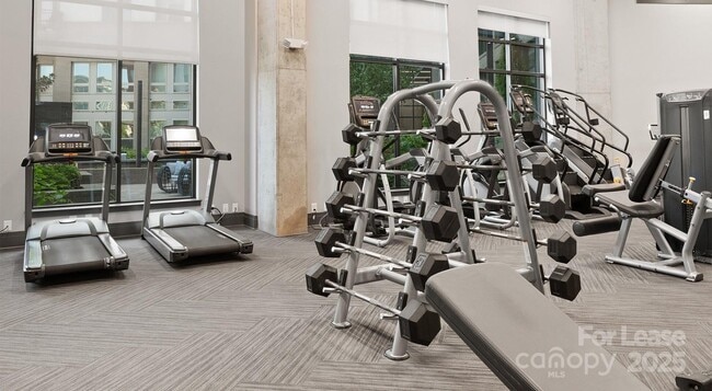 Building Photo - 145 New Bern St