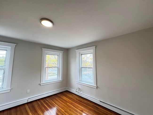 Building Photo - 360 Campbell Ave