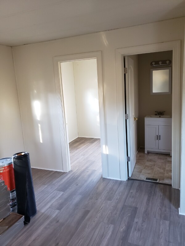 Building Photo - 4018 Chestnut Woods Dr