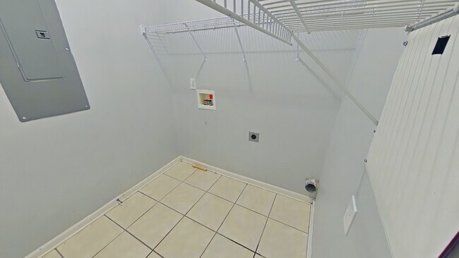 Building Photo - 1324 Kershaw Loop