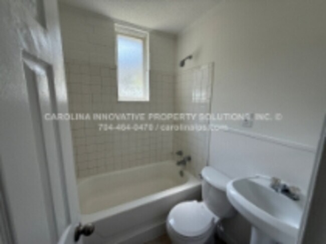 Building Photo - 2114 Rush Wind Dr