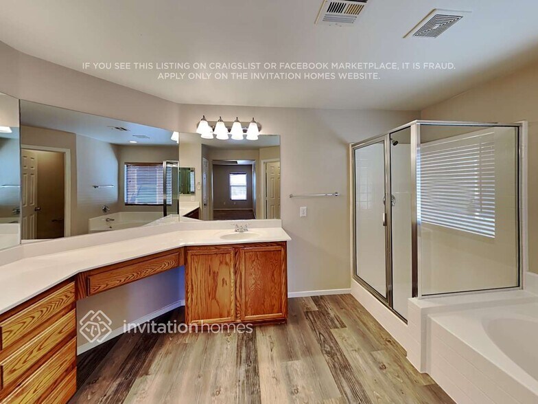 Building Photo - 6230 Ruby Kinglet St