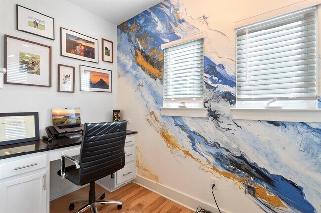 Building Photo - 7203 Bassett Ct