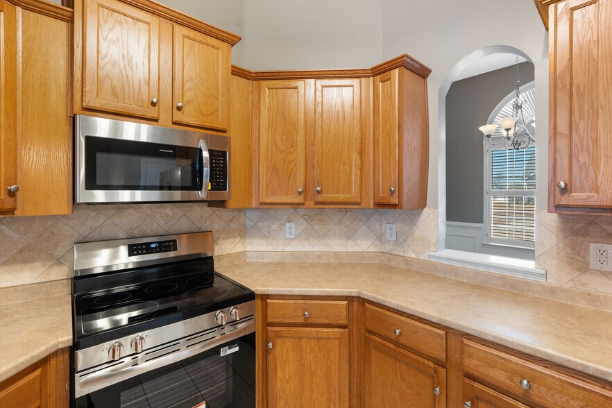 Building Photo - 119 Daventry Ln