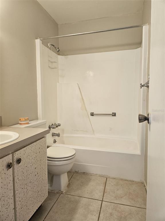 Building Photo - 672 Leslie Ct