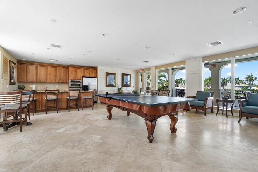 Building Photo - 3006 Waterside Cir