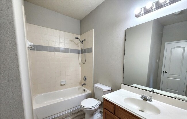 Building Photo - 21342 Colton Cove Dr