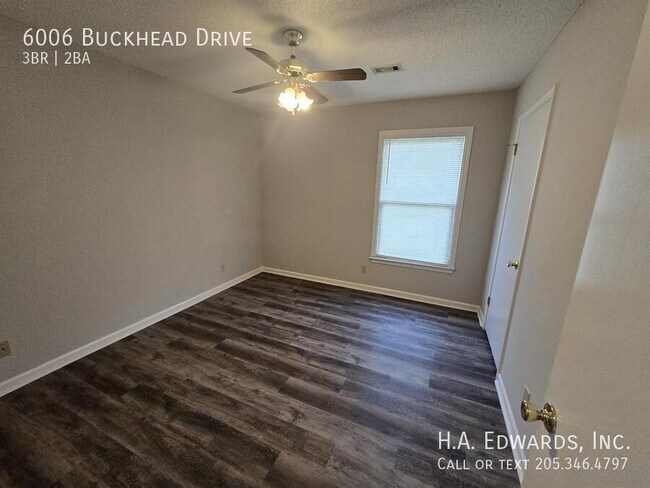Building Photo - 6006 Buckhead Dr