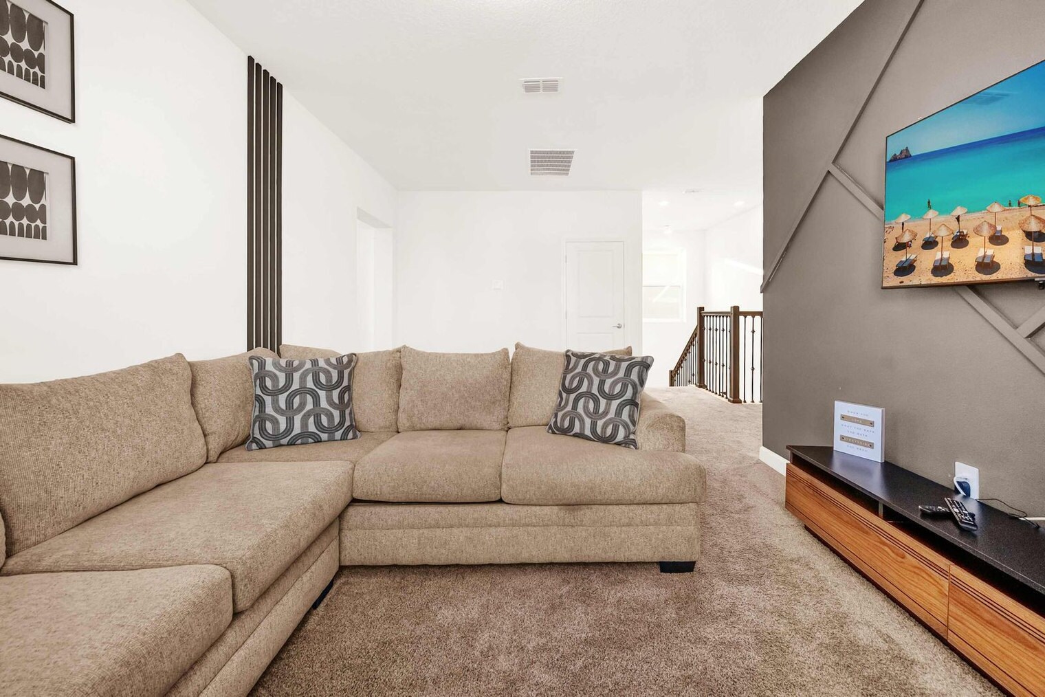 Building Photo - 4330 Rhyme St