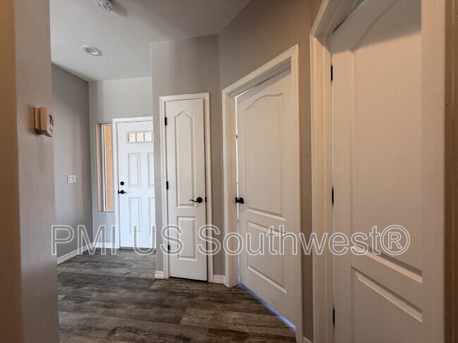 Building Photo - 1530 Jose Ave