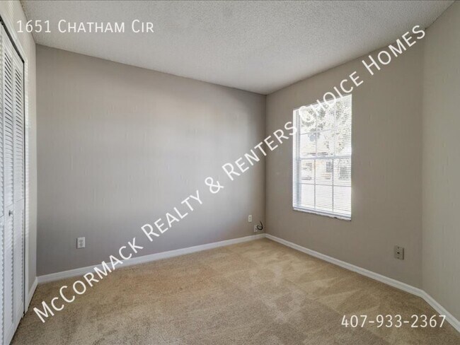 Building Photo - 1651 Chatham Cir