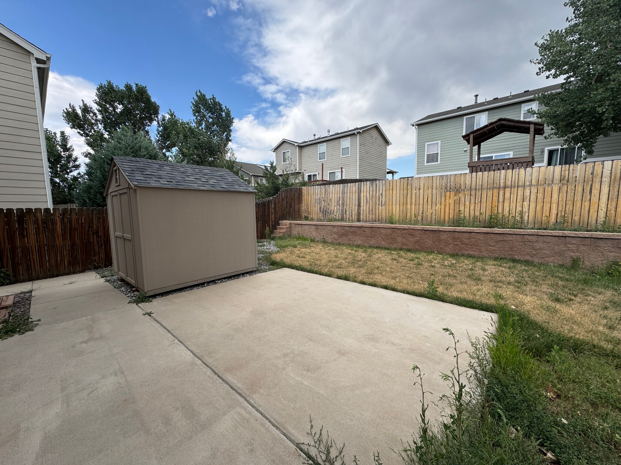Building Photo - 2271 Woodpark Dr